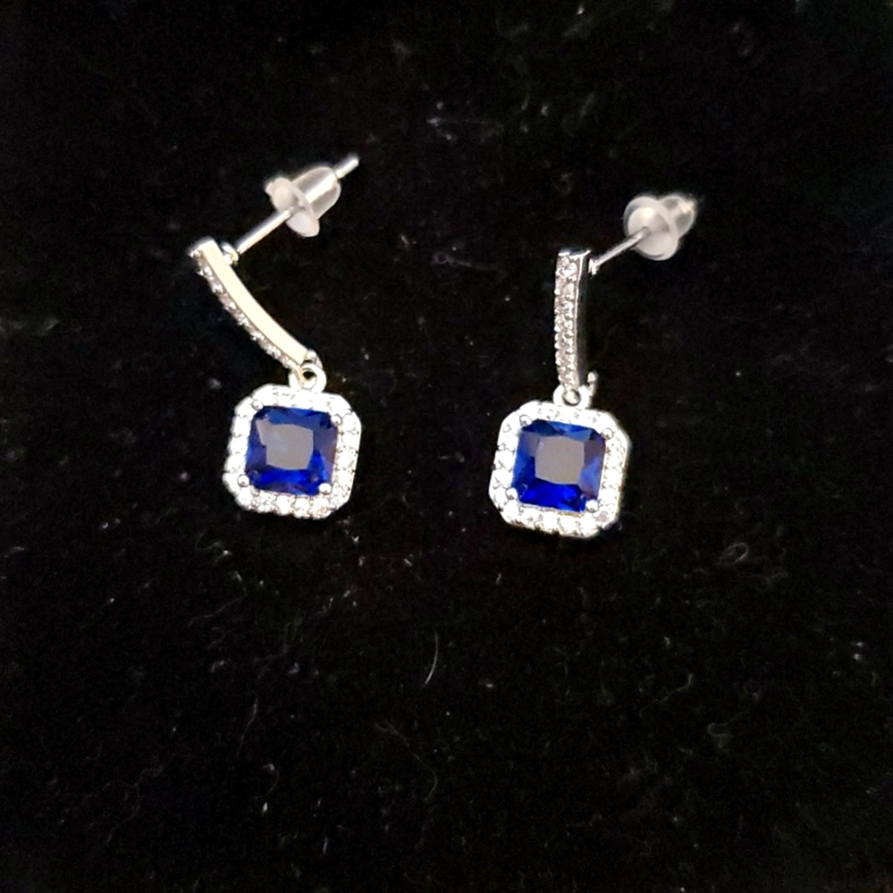 Beautiful Blue Jewel Square drop earrings